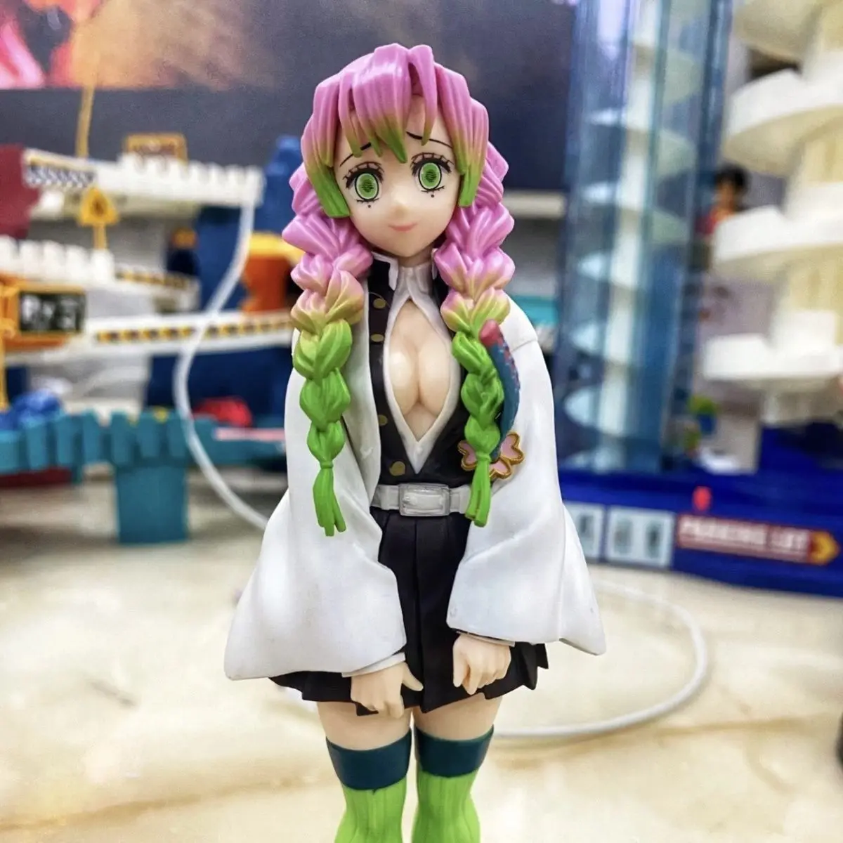Demon Slayer Love Pillar Mitsuri Kanroji Tanjiro Figurine Friendship Outfit Model Display Cute Fun Gift for Friends view 2