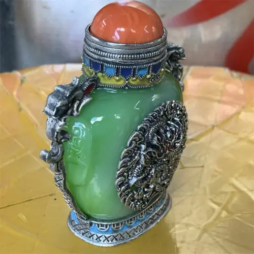 Green Jade Tibetan Copper Dragon Snuff Bottle China Antique Collection Ornaments