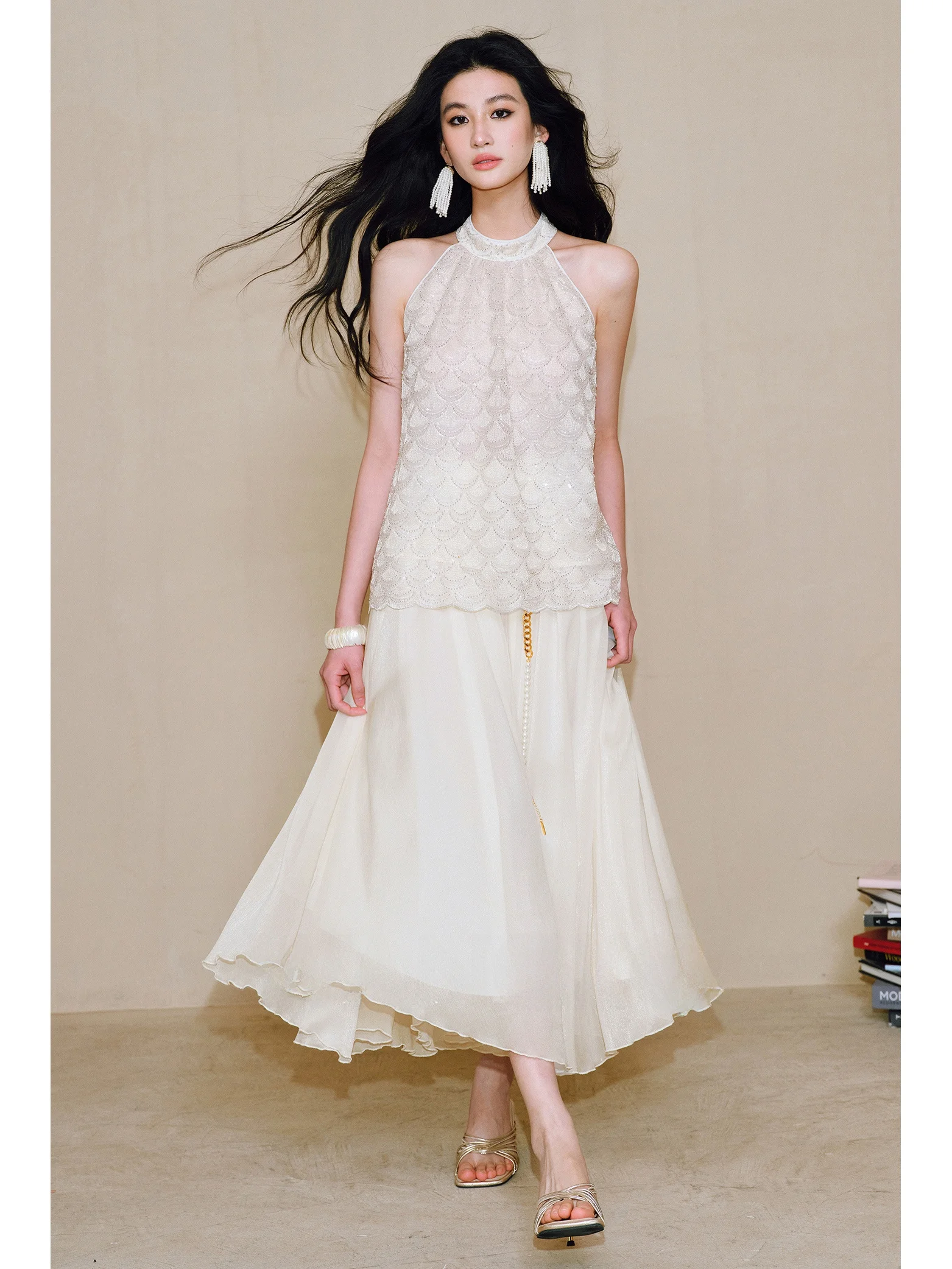 

Wangxo Heavy Embellished Fan Texture Set with A-Line Skirt And Off-Shoulder Top Elegant Atmosphere Polyester Fiber Dress