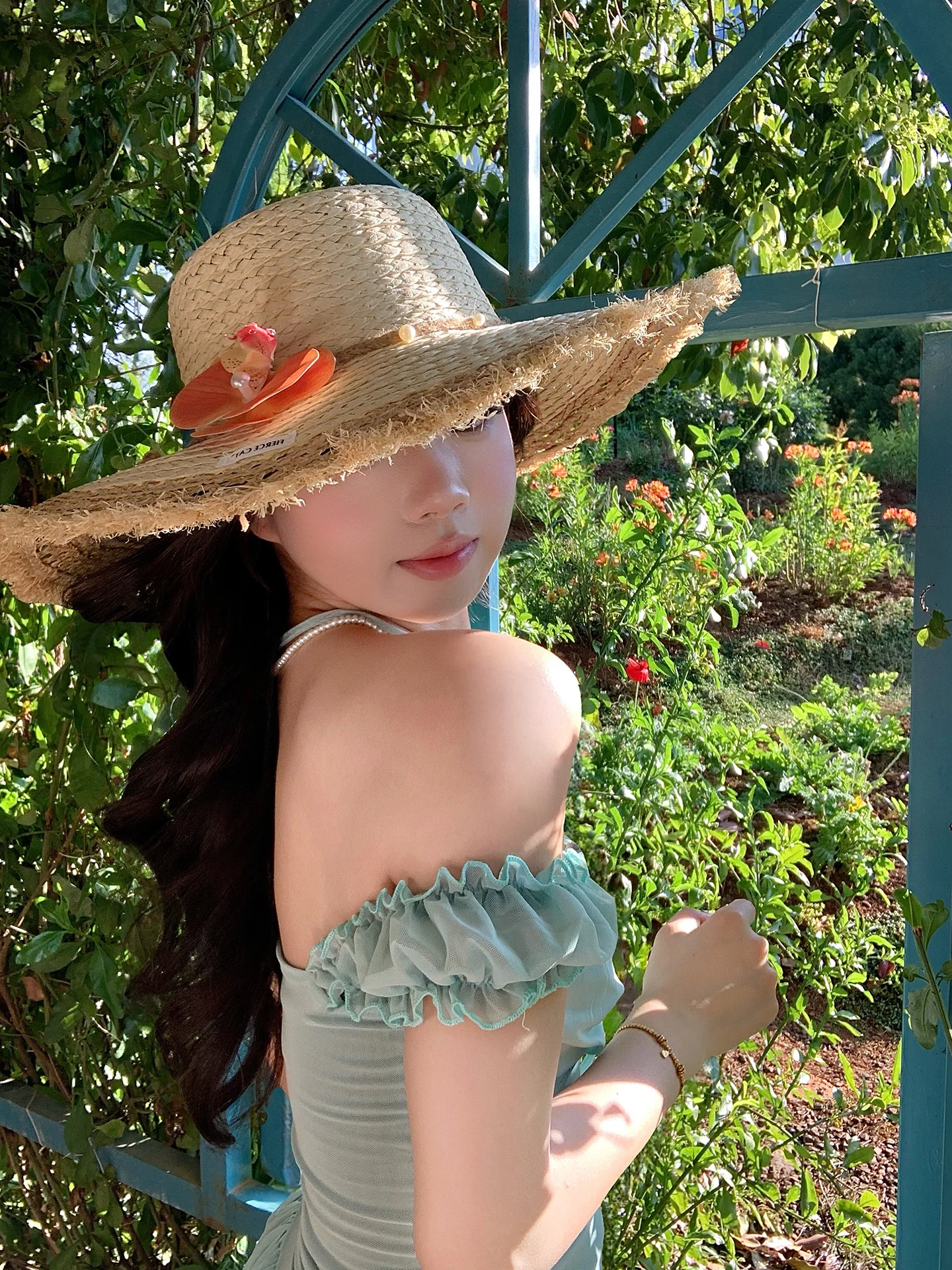 Summer Beach Vacation Sun Protection Lattice Woven Raffia Straw Hat Women's Floral Decorated Hat Adjustable Large Brim Hat
