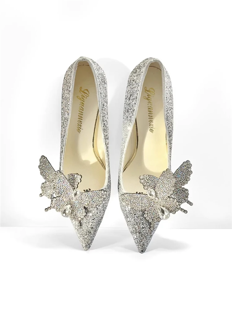 

Новые весенние свадебные туфли на высоком каблуке с острым носком и бабочкой, трехмерные свадебные туфли со стразами, женские туфли большого размера с кристаллами для банкетов