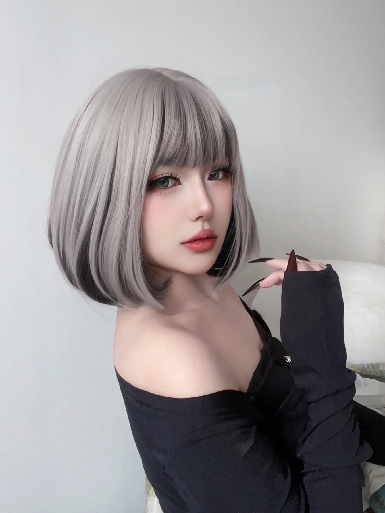 12Inch Silver Gray and Black Lolita Special Style Synthetic Wigs With Bang Short Natural Straight Hair For Women Heat Resistant