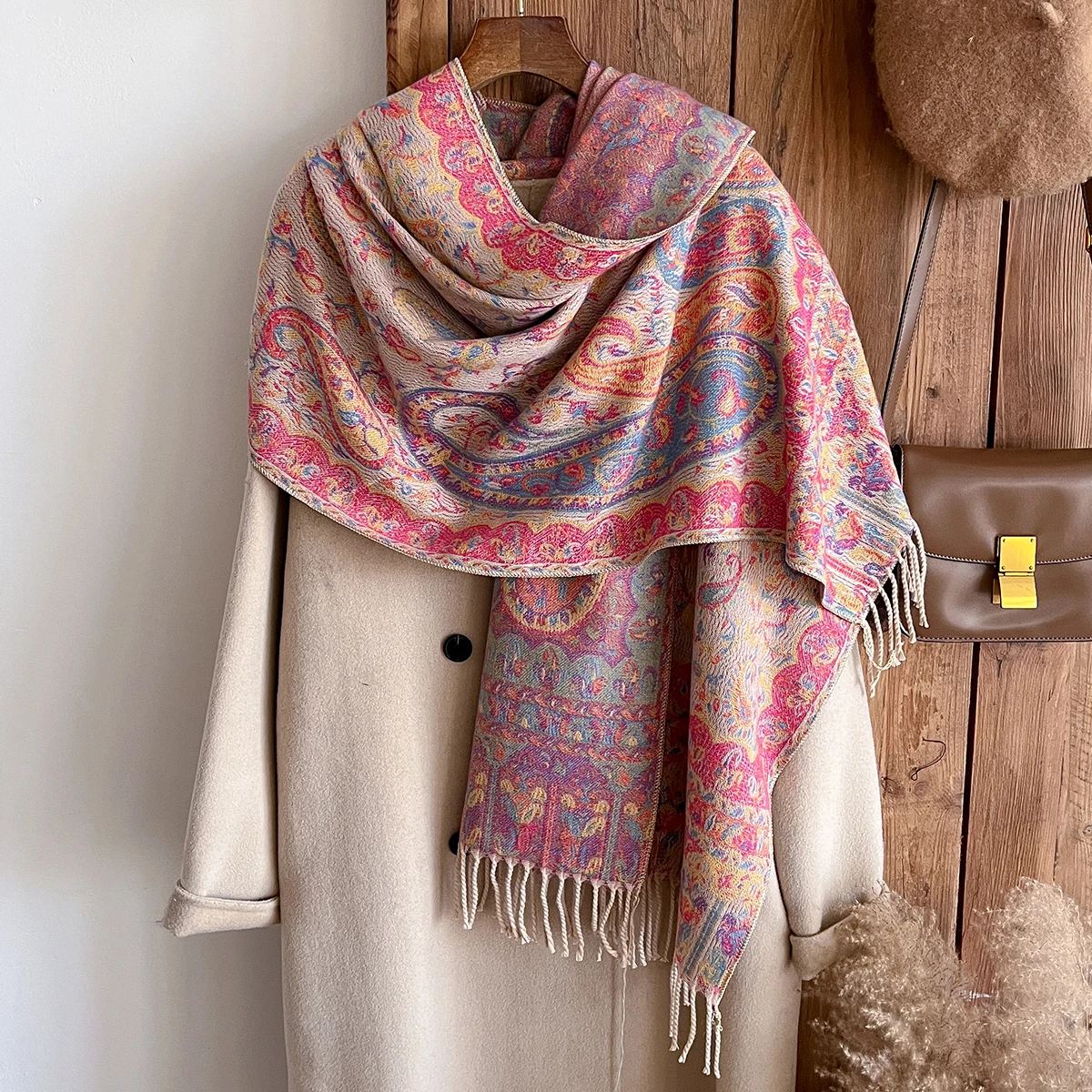 

Winter New Brand National Style Paisley Design Thick Pashmina Warm Shawl Long Tassel Print Scarf Women Keep Warm Poncho Stoles