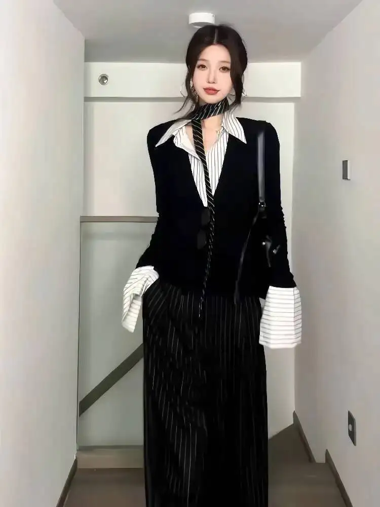 

2025 Spring Plus Size Women's Fake Two Piece Shirts American Turndown Collar Top Slimming Stylish Design