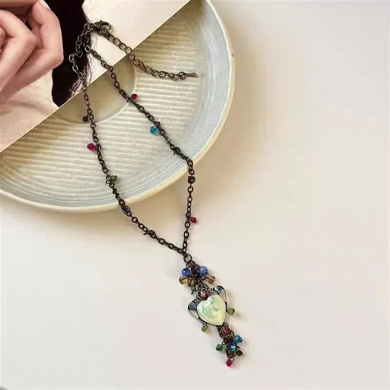 Cosplay love retro butterfly niche design temperament high-end antique vintage collarbone chain