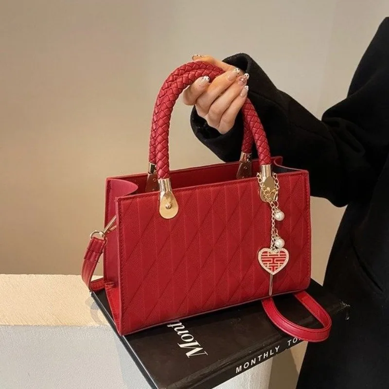 Luxury Brand Solid Color Diaper Bags For Women Minimalist Chic Shoulder Bag Classic Leather Messenger Bag Large Capacity