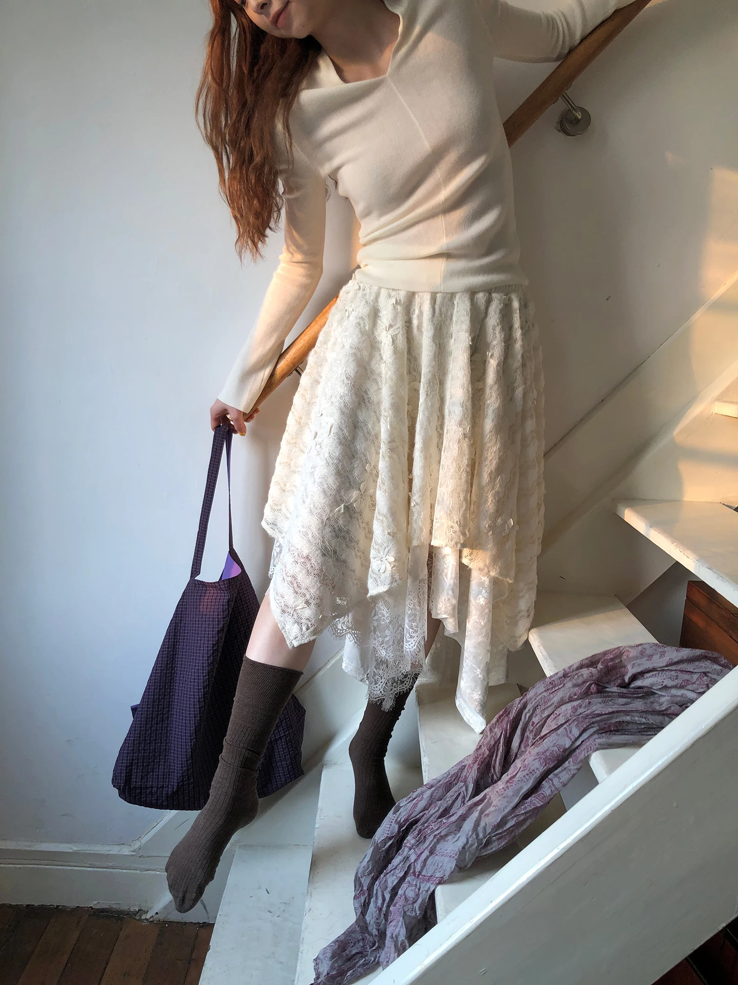 Red Celebri A-Line Midi Skirt Women's New 2025 Autumn Winter Irregular Lace Wrap Body Beautiful Skirt Commute Simple Sle