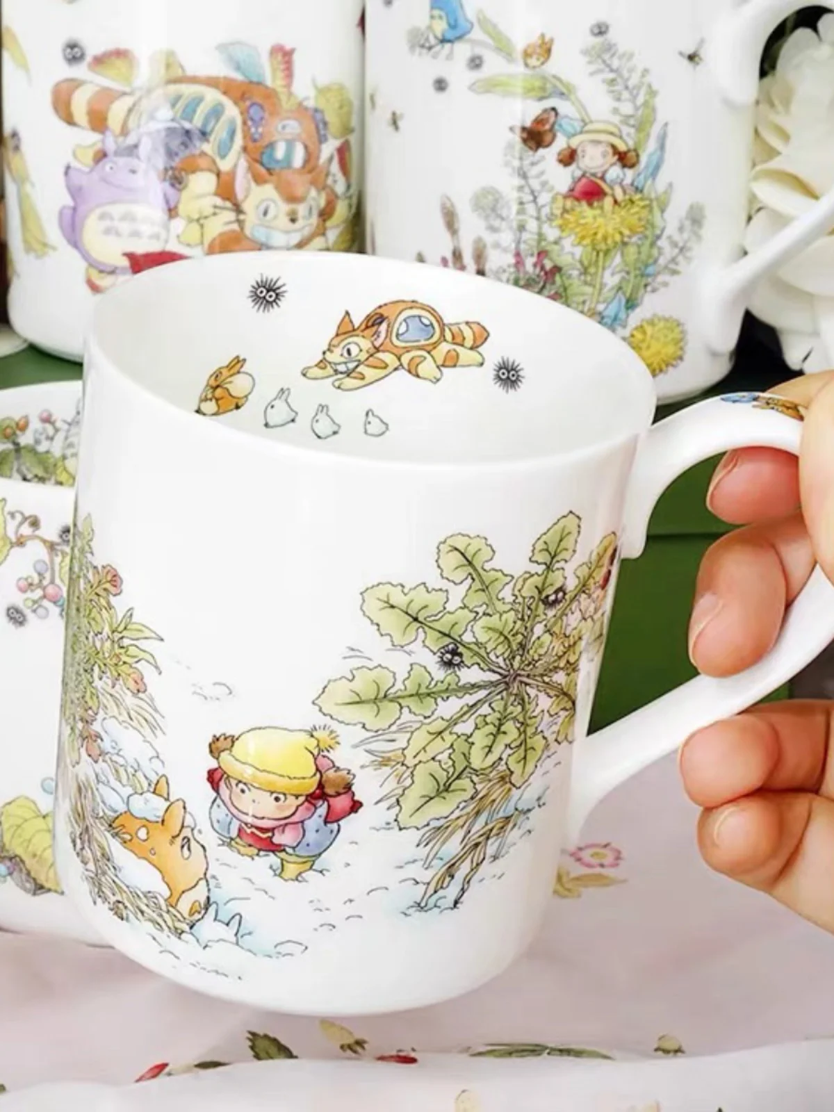 Japanese Luxury Cartoon Bone China Coffee Cups Saucers Mugs Flat Plates Tableware High-end Gift Boxes