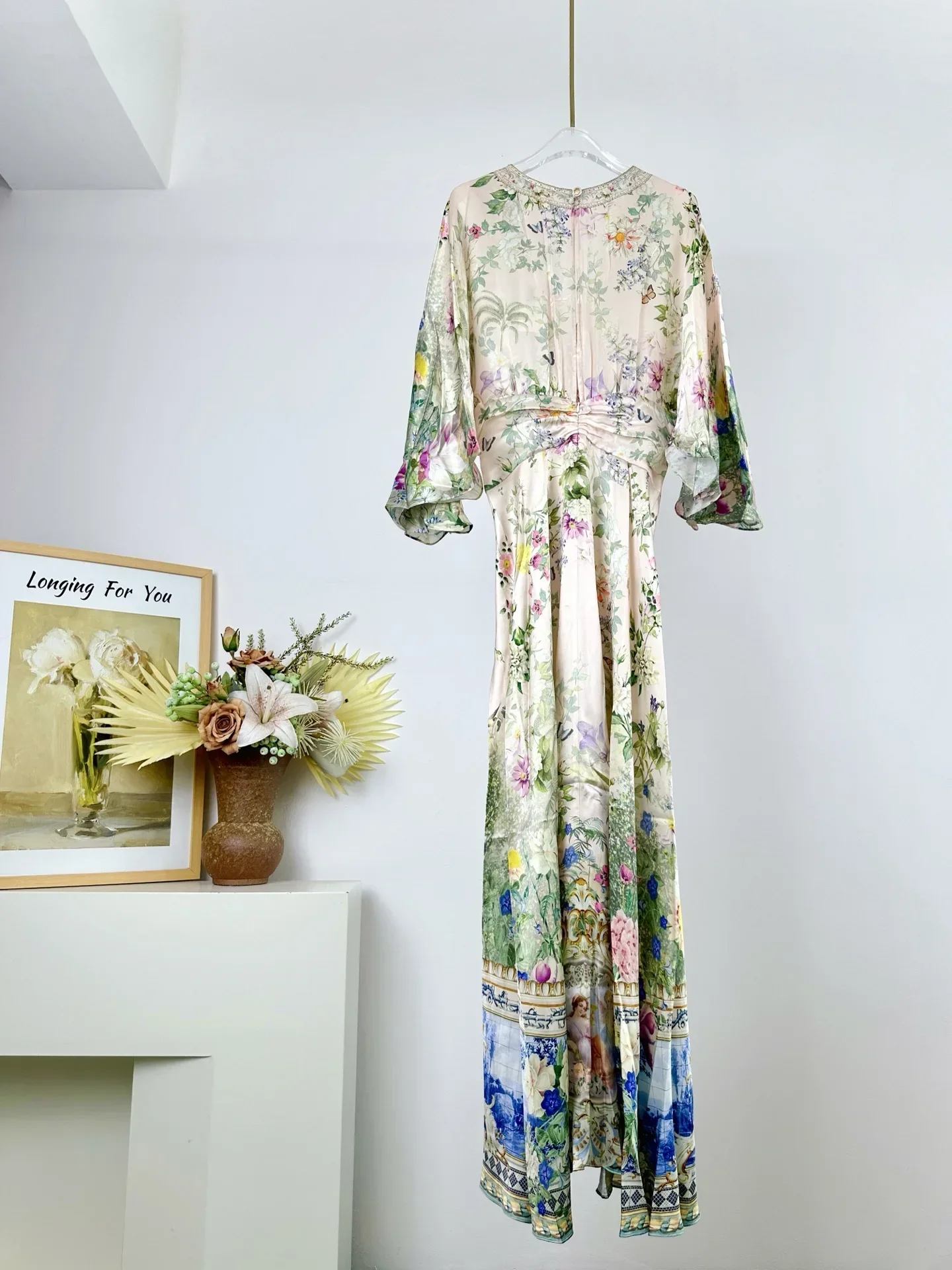 Robe Maxi en soie pour femmes, 100%, imprimé floral, perles de cristal, col en v, manches évasées, taille haute, élégante, nouvelle collection 2025