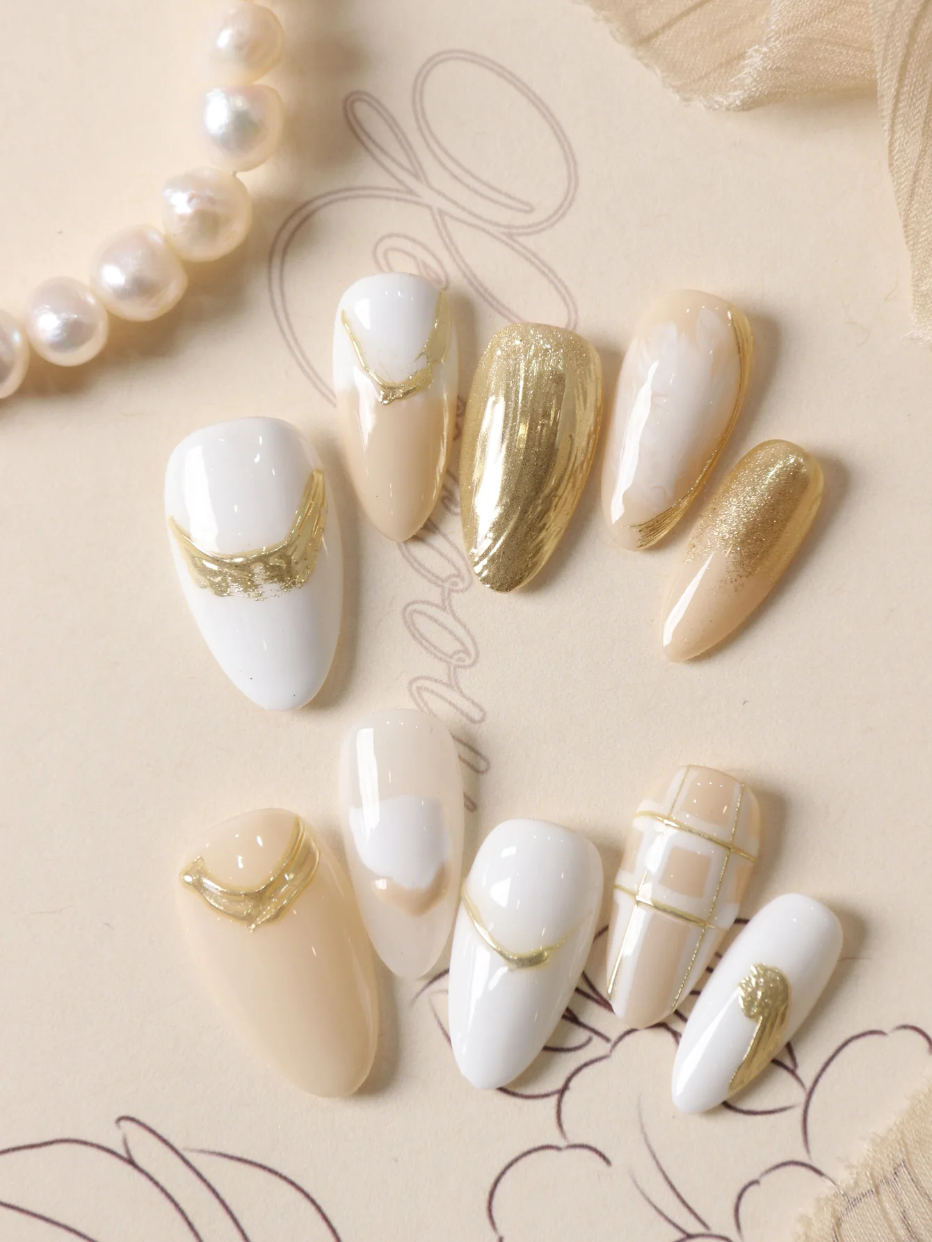 10Pcs Press on Nails White Golden Almond Office Dailywear False Nails Artificial Nails Kit Nail Art DIY