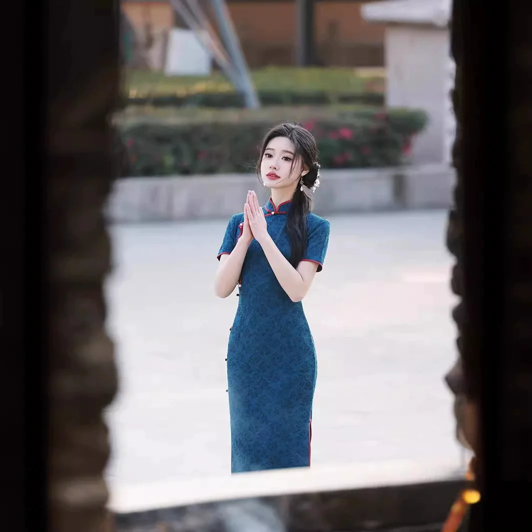 الربيع والصيف نمط طويل تحسين شيونغسام 2025 نمط جديد الشابات ريترو سليم فستان تشيباو #4