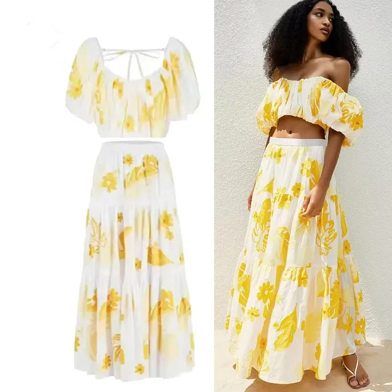 

High Quality New Arrivals Women Summer Embroidery Floral 2 Pieces Set Set Slash Neck Cropped Tops+Boho Party Holiday Skirts Sets