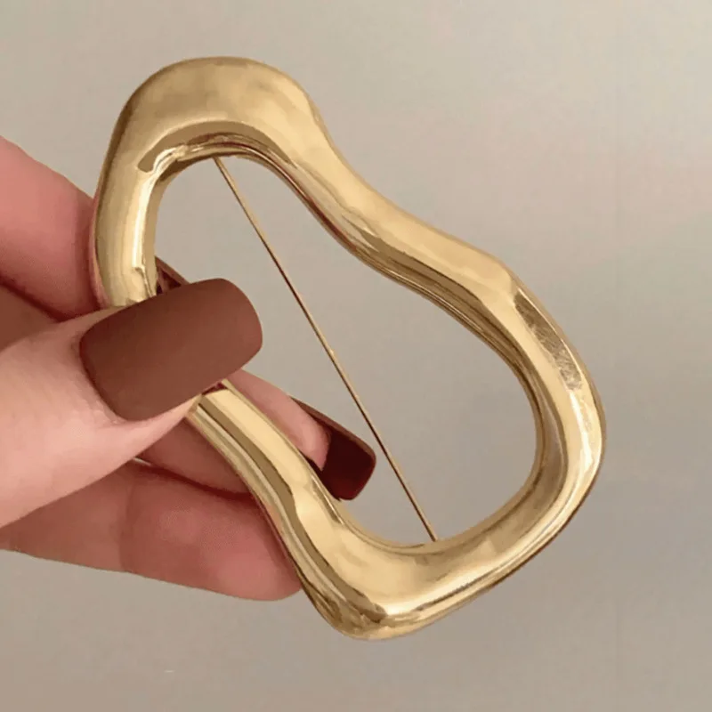 Trendy Hollowed-out Geometry Irregular Big Circle Brooches for Women Men Gold Plated Silver Color Metal Lapel Pins Jewelry Gifts