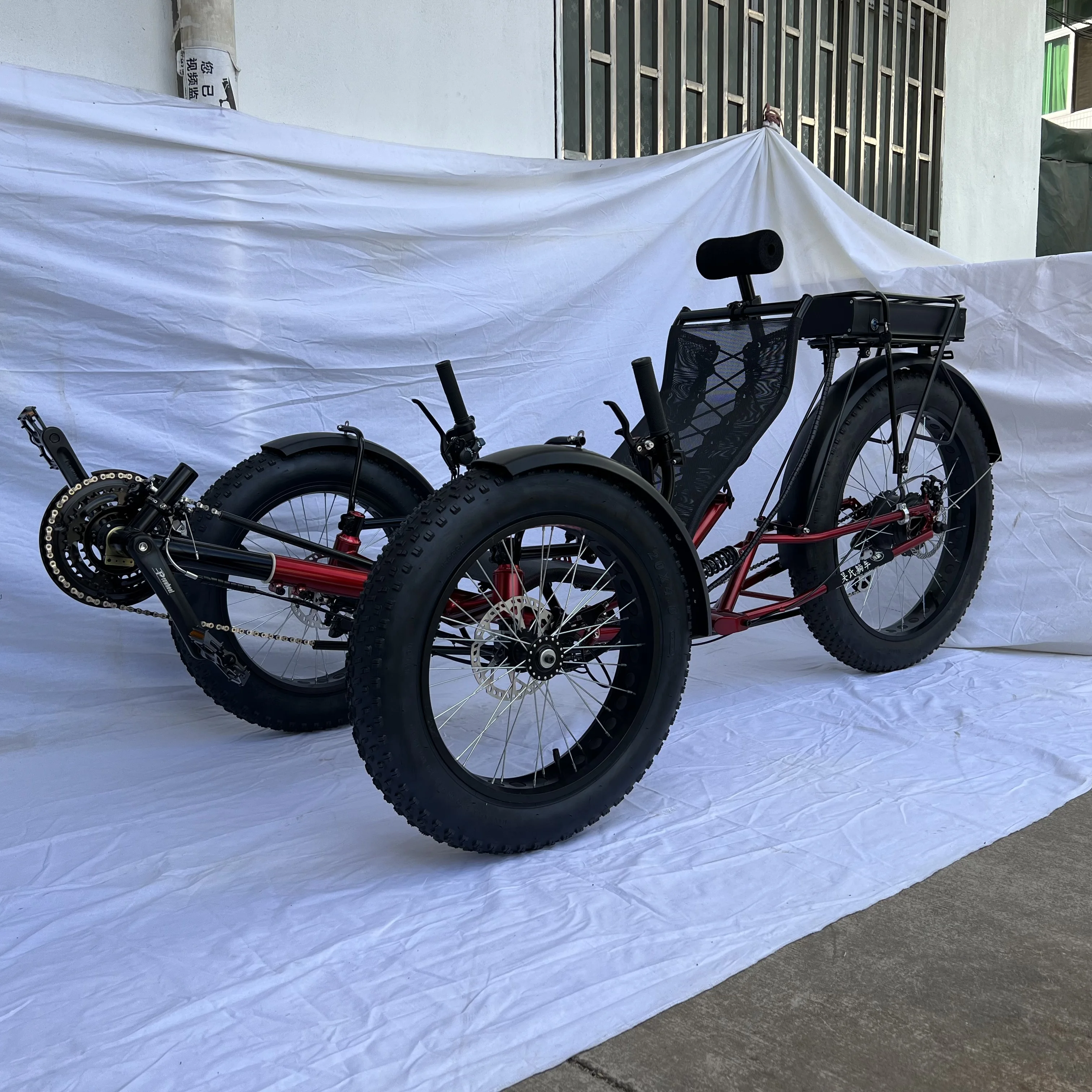 Recumbent Bicycle, 500W Electric Three Wheeled Shock-absorbing Fat Tire Bike, Suitable for Snow, Beach, and Mountain Walking