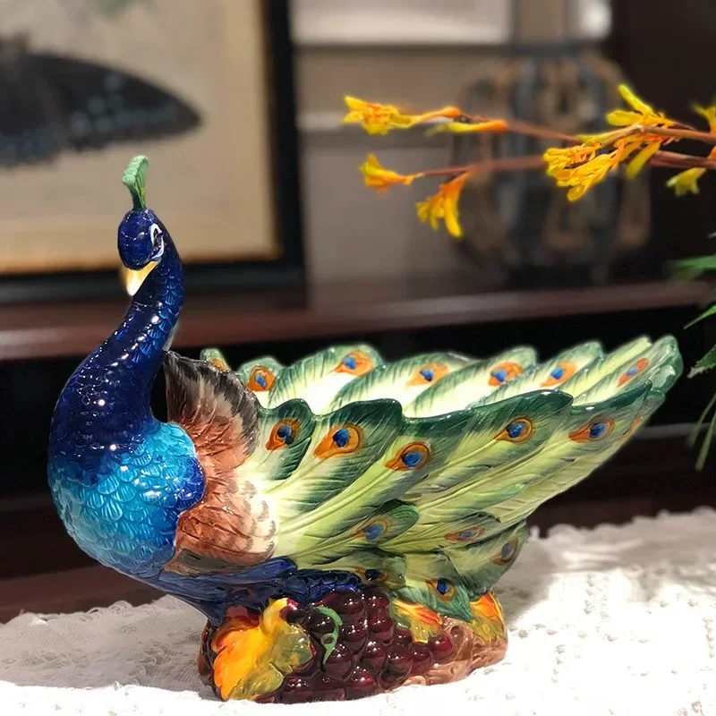 Ceramic peacock fruit plate dried fruit customer coffee table entrance ornament into the new house home gift TV cabinet restaura