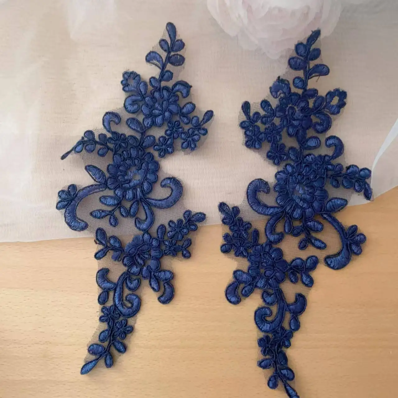 20 Stück/10 Paar Hochwertige Spitzenborte mit Glänzenden Pailletten und Verspiegelten Blumen. Hochzeitskleid Kopfschmuck DIY Nähzubehör RS2506253 – Detail 13