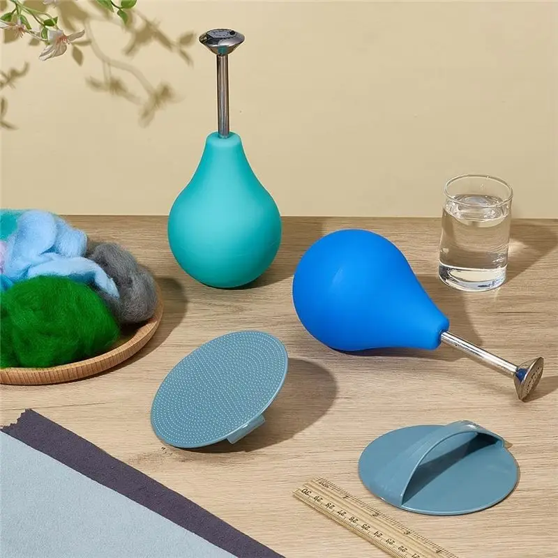 AEE2-4 Pcs Wet Felting Tool Set Include 2 Ball Brause-Sprinklers & 2 Green Wet Felting Tools, For Needle-Felt Making Projects