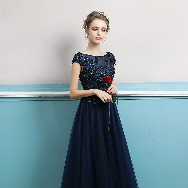 N1190 Abito da sera blu navy Fiori Lunghezza pavimento Maglia Tulle Abito da laurea Dolce memoria Banchetto Abiti da celebrità per feste