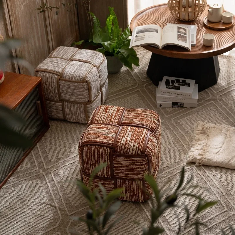 Luxury Portable Arcade Stool Living Room Chairs Small Floor Entrance Stool Salon Gaming Minimalist Interior Home Accessories