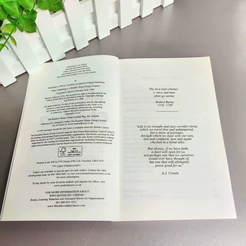 Who Moved My Cheese English Version of The Novel Book English Paperback in English