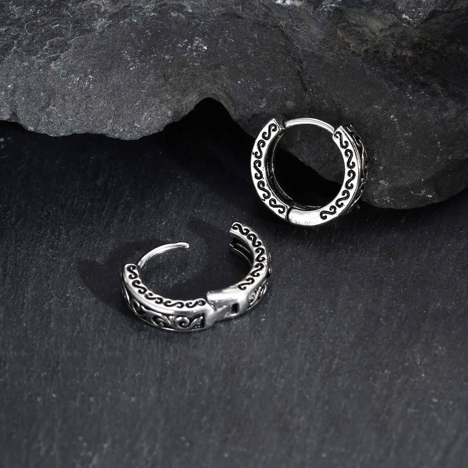 Vnox Stainless Steel Hoop Earrings for Men Women Punk Rock Gothic Ear Jewelry 3.7mm Wide 12.7mm High Hypoallergenic Earrings New