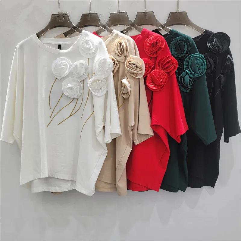 

White Short Sleeve T-Shirt for Women, Spring/Summer New Design, Unique and Casual, Heavy Craft, 3D Flower Round Neck Top