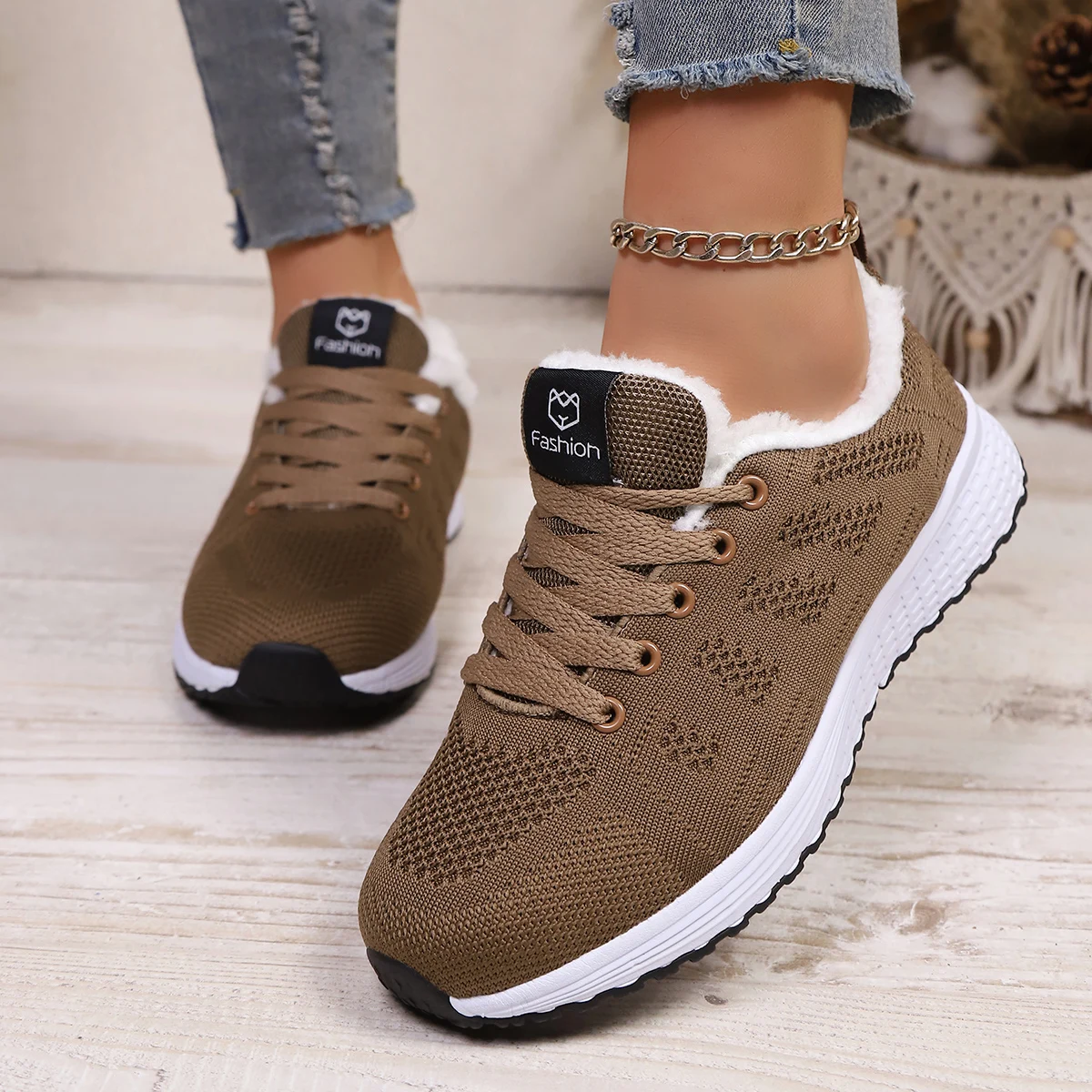 

Winter fashion plush walking flats, sports shoes, women's casual shoes