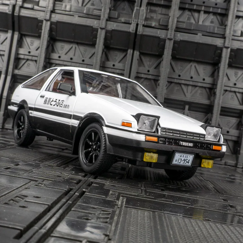 

AE86 1:24 Scale Diecast Car Model Alloy Metal Vehicle Mount Akina Culture Decor High Grade Collectible Toy Gift For Enthusiasts