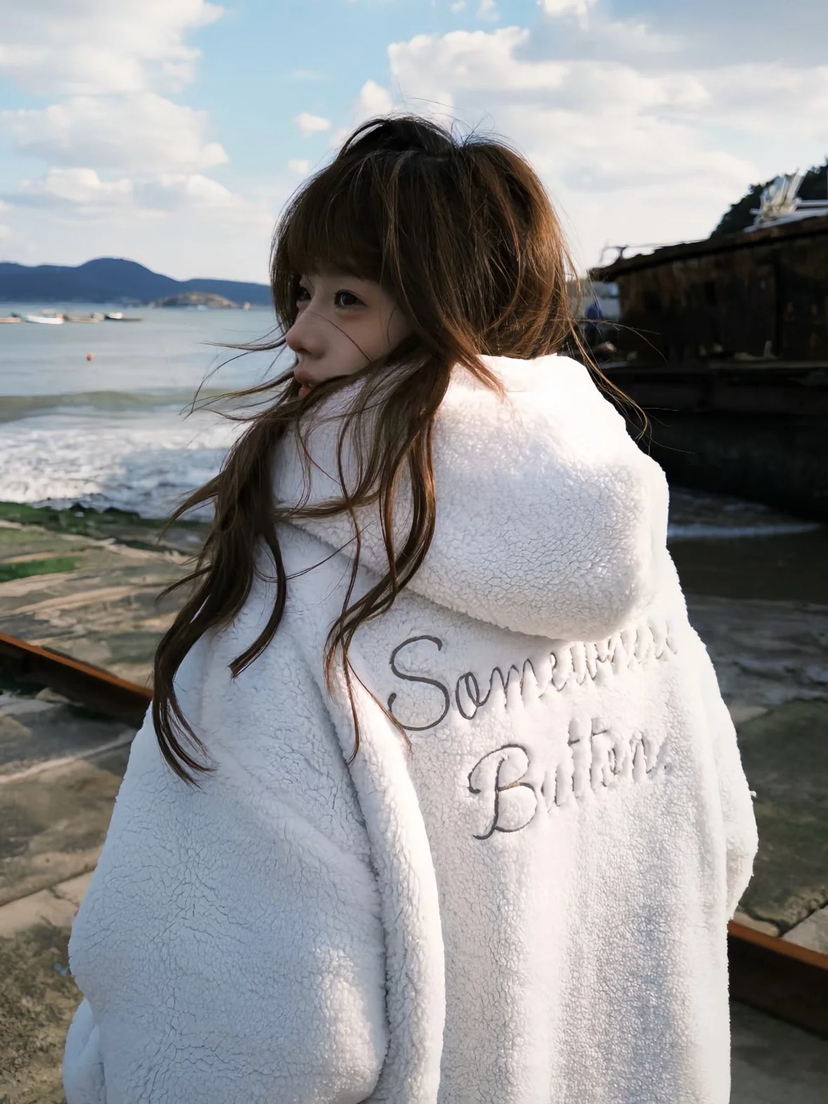 

Куртка из овечьей шерсти, женская тяжелая контрастная куртка для бега на пуху, эластичный буквенный узор, украшенная сафари, водонепроницаемый блестящий утолщенный бомбер