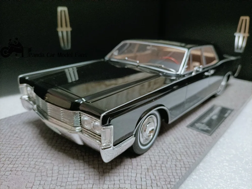 AMC 1/18 Lincoln Continental 4-Door Limousine Model Lincoln Continental 1968 Black Ornaments Home Decor Collectible