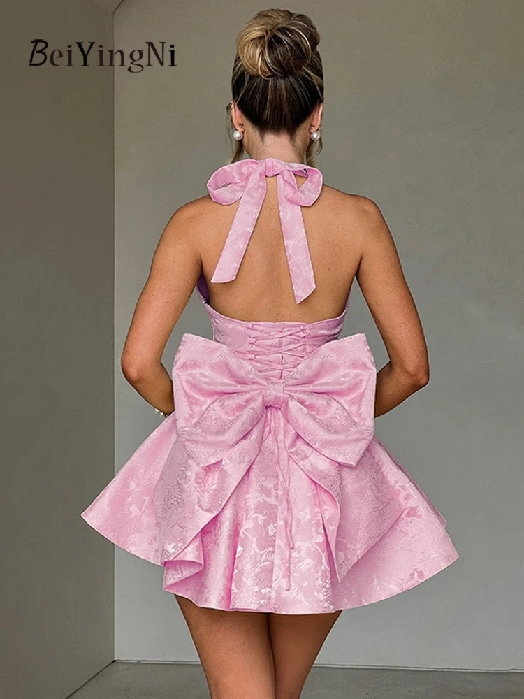 Beiyingni Elegante Luxe Sexy Vrouwen Korte Jurk Backless Boog Jacquard Halter Mini A-lijn Jurken Night Prom Roze Diepe Vestidos