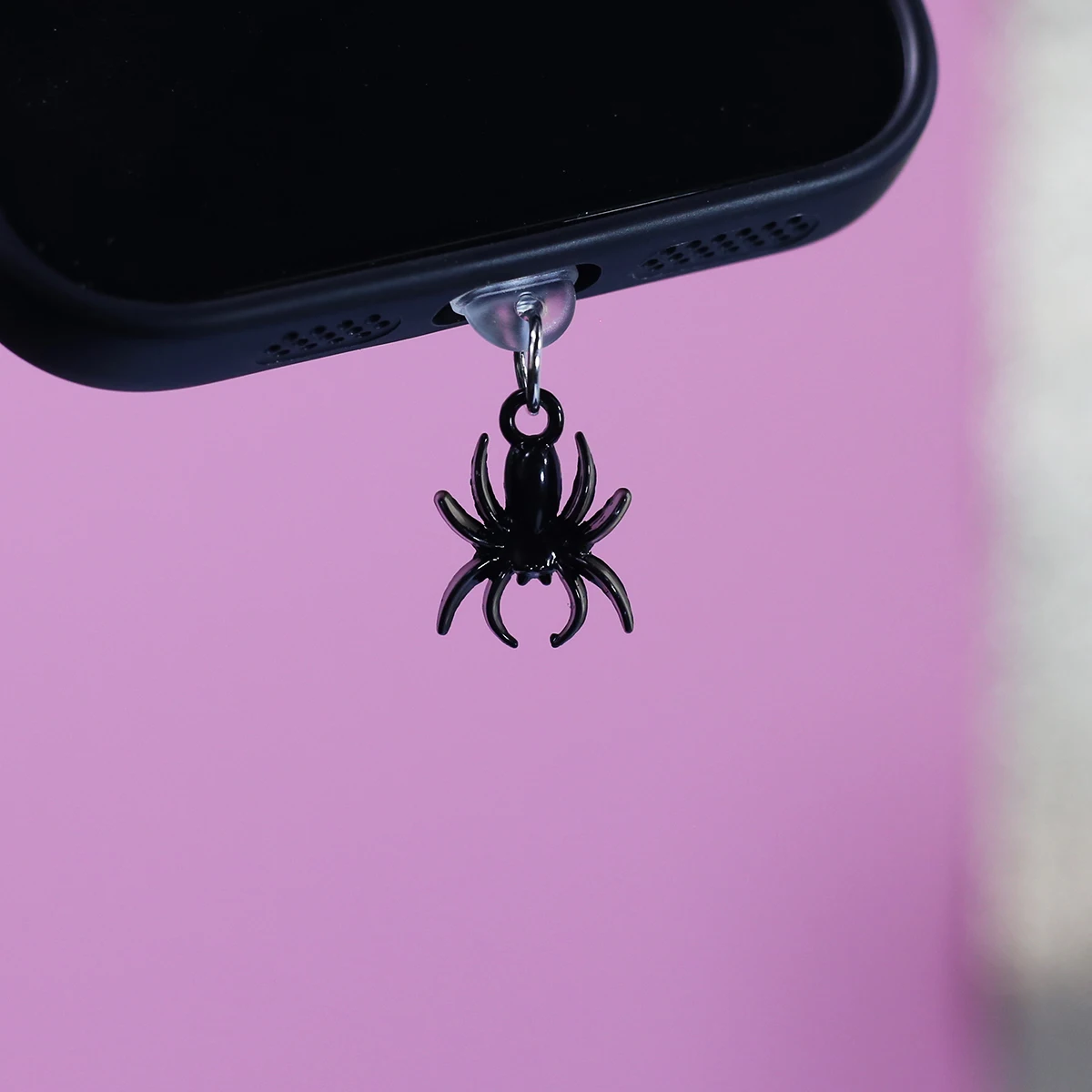 Spider Black and Antique Silver Trick Phone Dust Stopper Accessories Decorative Ornament for iPhone For Samsung Type-C Interface