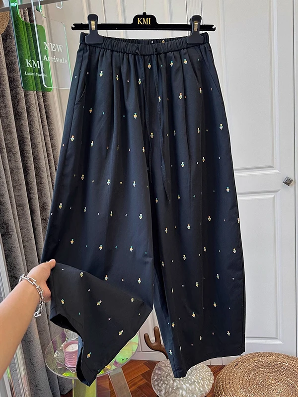 특대 사이즈 신축성 있는 허리끈 자수 캐주얼 팬츠 여성 플러스 사이즈 나인 포인트 패셔너블 루즈 바지