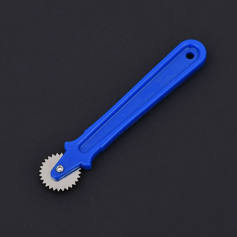 1 قطعة جديد البلاستيك الجلود المائدة عجلة الفضاء ورقة ثقب أداة خياط غرزة ماركر والعتاد الروليت خليط أدوات