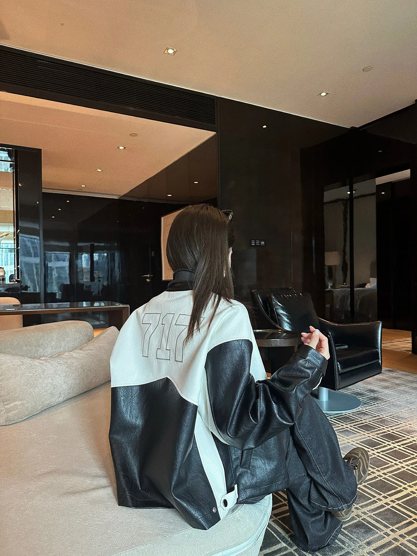 

NingSi Color Block round Neck Long Sleeve Zipper PU Leather Jacket Women's Loose Fit Casual Style Autumn New Outerwear Top