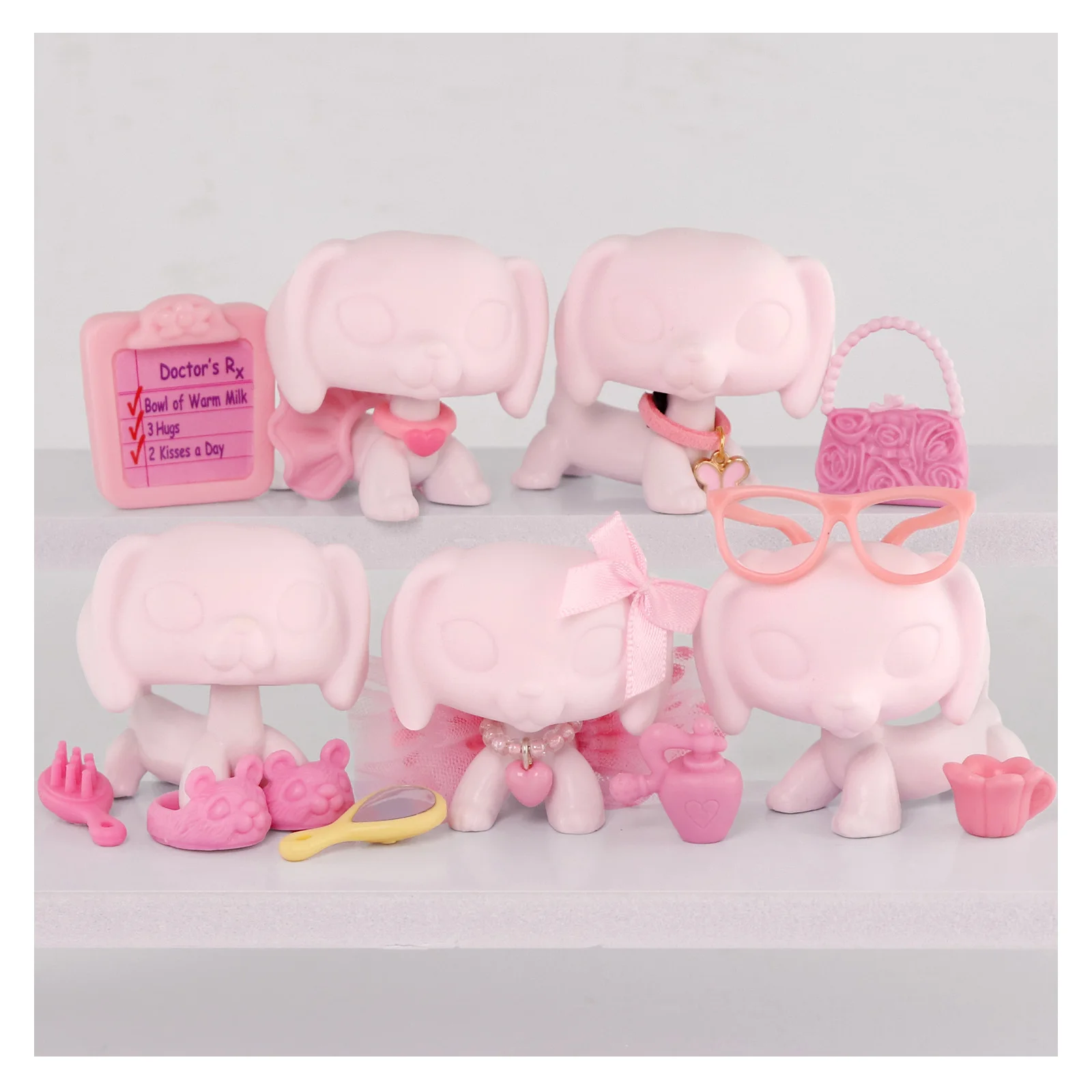 

Minilpshop Bobble Head 9pcs white Base & Random 10pcs Accessories (Random Eyewear and Headwear 10 pieces Total) Painting Toys