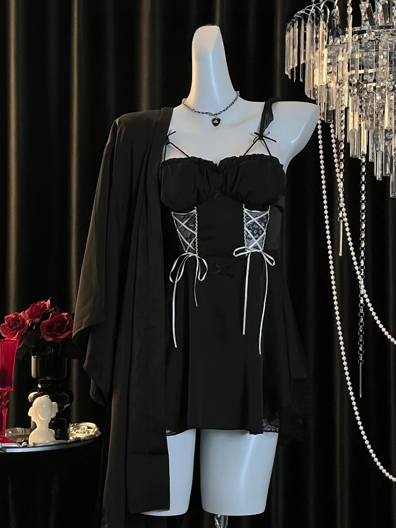 ثوب نوم حريري من الدانتيل على الطراز الفرنسي للنساء، بيجامة أنيقة من الحرير الجليدي، ملابس نوم مثيرة ذات رغبة نقية، فستان مرقع من الدانتيل عالي الجودة