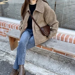 Women's Winter Vintage Lambwool Coat Faux Lamb Fur Jacket Lapel Collar Zip Up Overcoat Outerwears Full Sleeve 2023