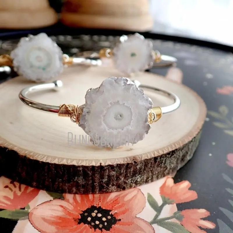 

BM39739 Natural Quartz Cuff Bangle Bracelet Unisex Jewelry Solar
