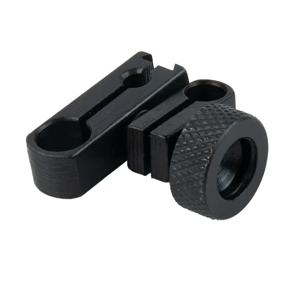 

Зажимы типа «ласточкин хвост» из стали с тройным отверстием, совместимые с индикаторными часовыми нутромерами.