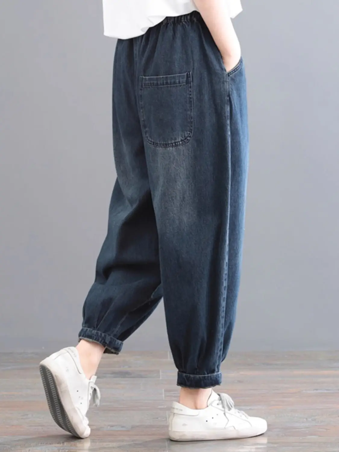 2024 Spring and Autumn Pants New Loose Flesh Covered Ground White Oversized Elastic Casual Denim Lantern Pants Harem Pants Women