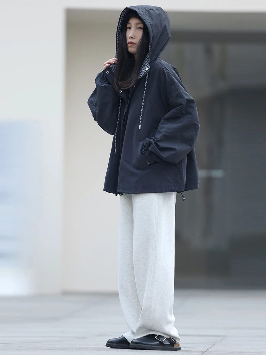 

Свободная повседневная короткая куртка-ветровка для женщин, весна-осень, с капюшоном, легкая, из нейлона и хлопка