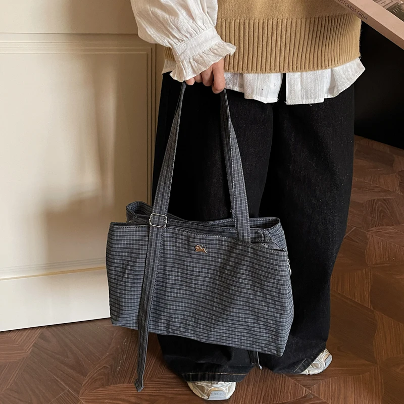 

Простая сумка в клетку для женщин, модная легкая нейлоновая сумка на плечо, большая вместительная сумка с регулируемым плечевым ремнем