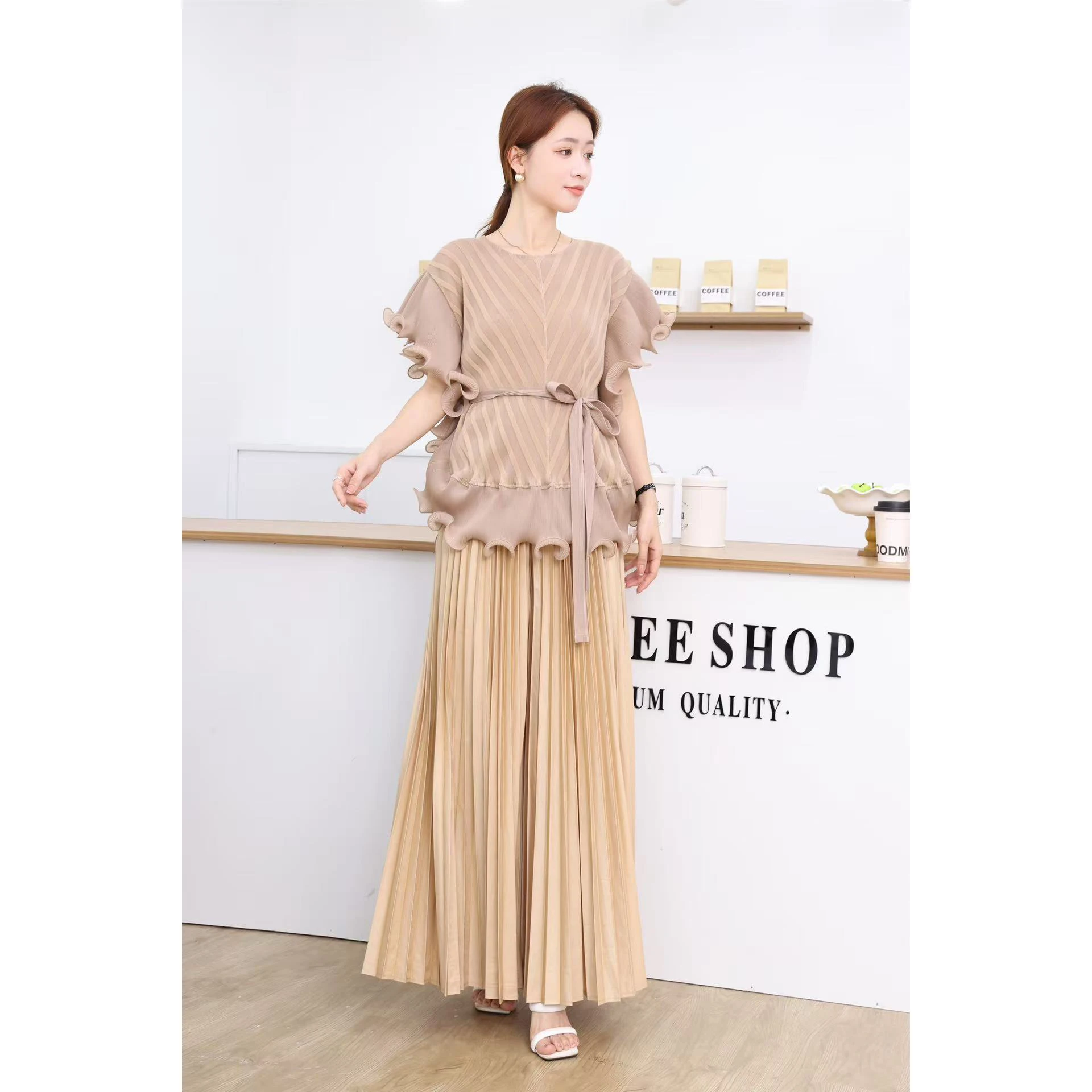 Three-Zone New Women's Loose Waist Gathered Skirt Wide Leg Pants Tulle Top And Bottom Set Ethnic Costume Stage Performance Wear