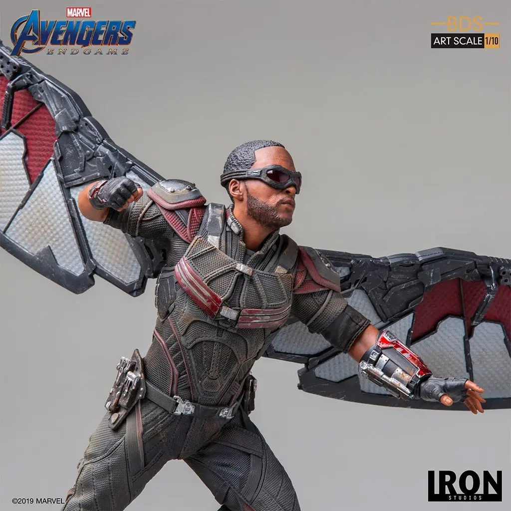 New In Stock Brazilian Factory 1/10 Falcon Marvel Avengers 4 Endgame Falcon Statue Collect Desktop Ornaments Boy'S Birthday Gift