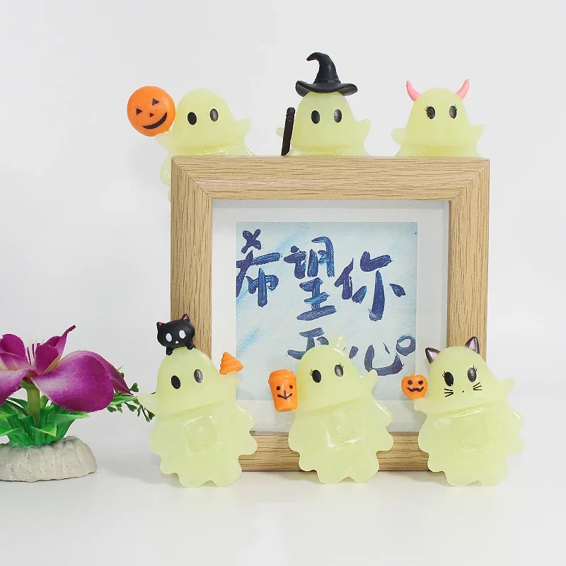 

Серия Ghostees на Хэллоуин, слепая коробка, серебристые декоративные мини-фигурки, куклы, слепая коробка, подарок на день рождения, настольные загадочные игрушки для детей