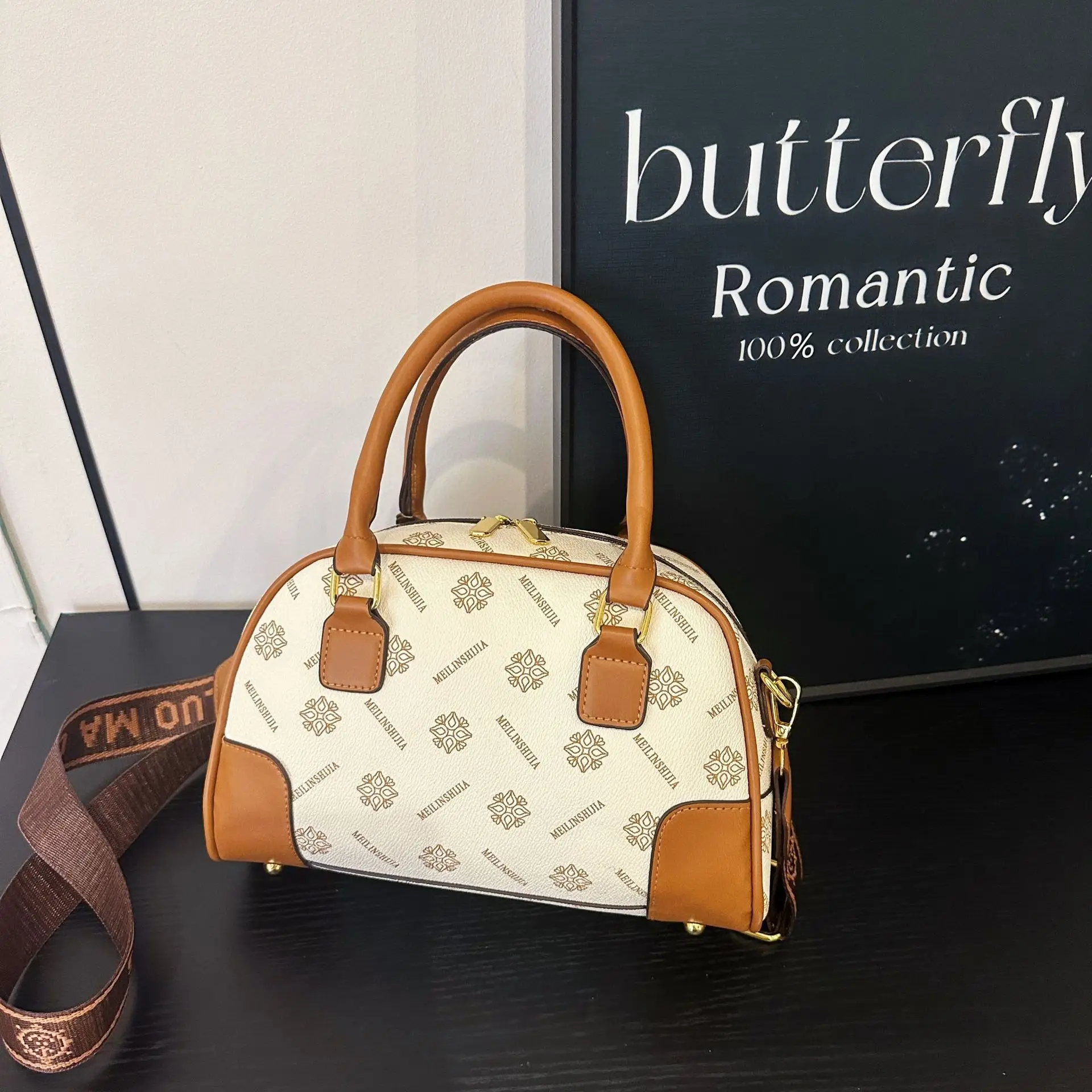 

Trendy Bucket Bag Spacious Crossbody Purse for Women Large Capacity Shoulder Tote Fashion Sling Bag Versatile Day-to-Night Bag​