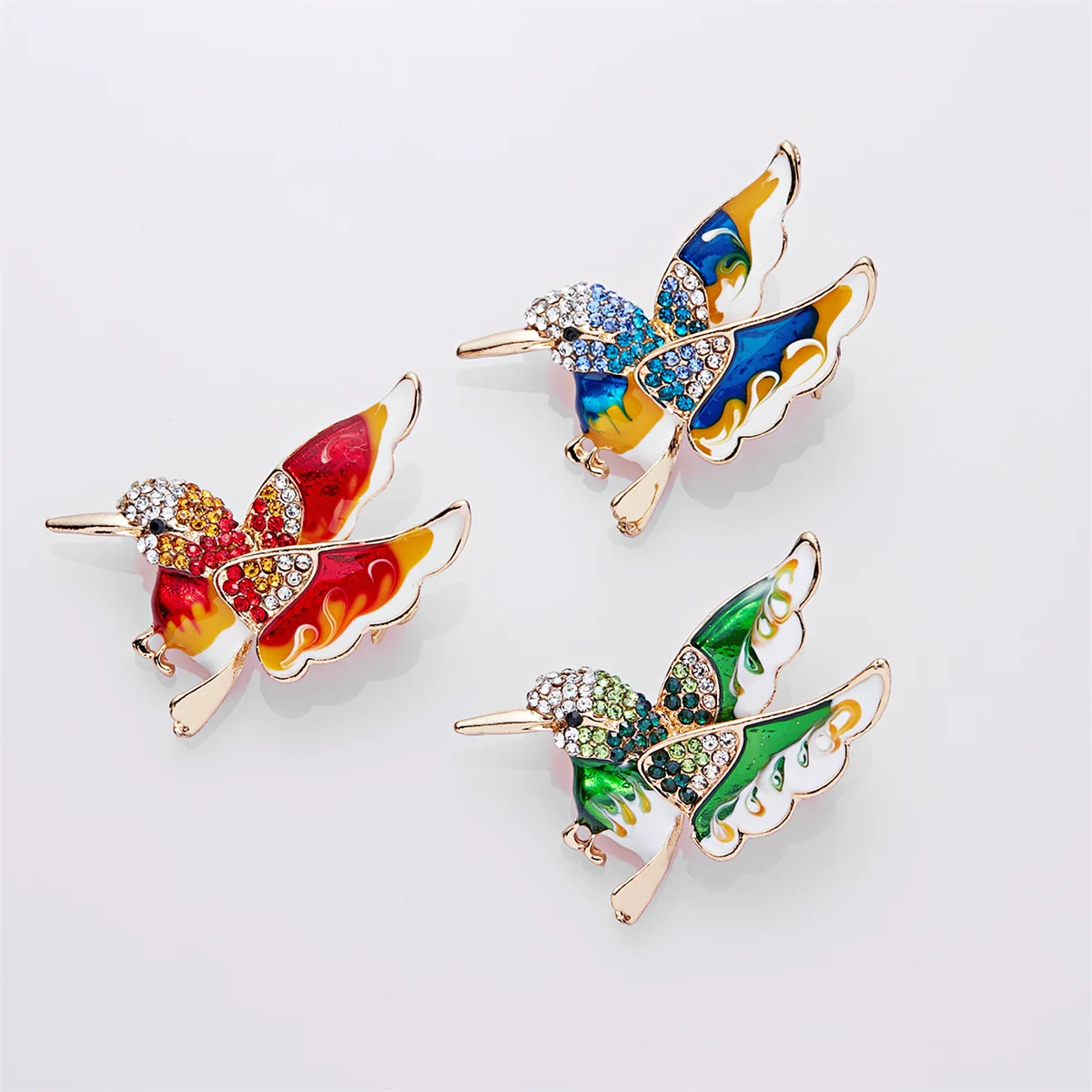 Colorful Rhinestone Enamel Hummingbird Brooch For Women Cute Vivid Flying Birds Animal Pins Scarf Dress Coat Badge Party Jewelry