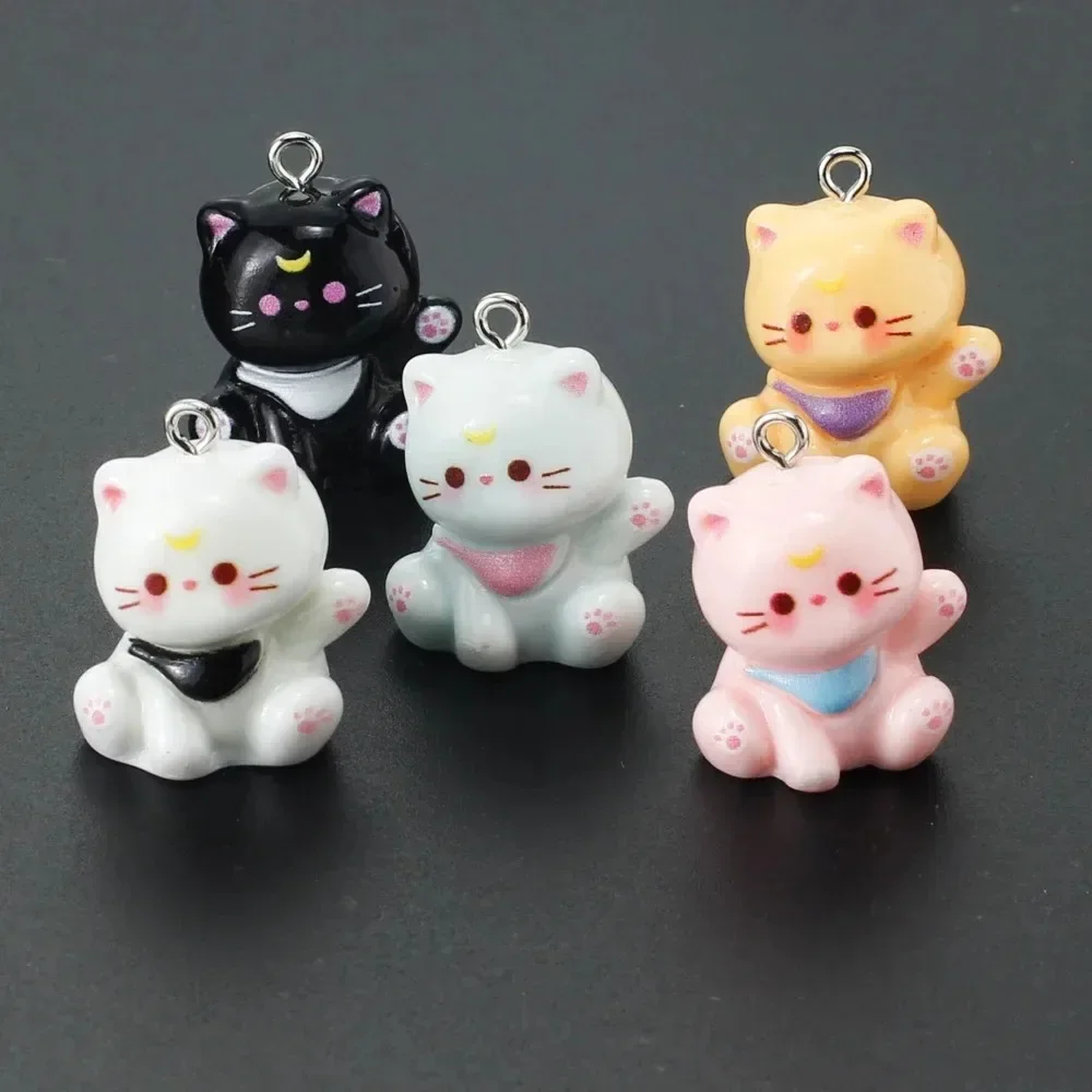 10Pcs Cartoon Kitty Animal Resin Pendants Mini 3D Lovely Kitten Charms DIY Handcraft Accessories for Keychains Earrings