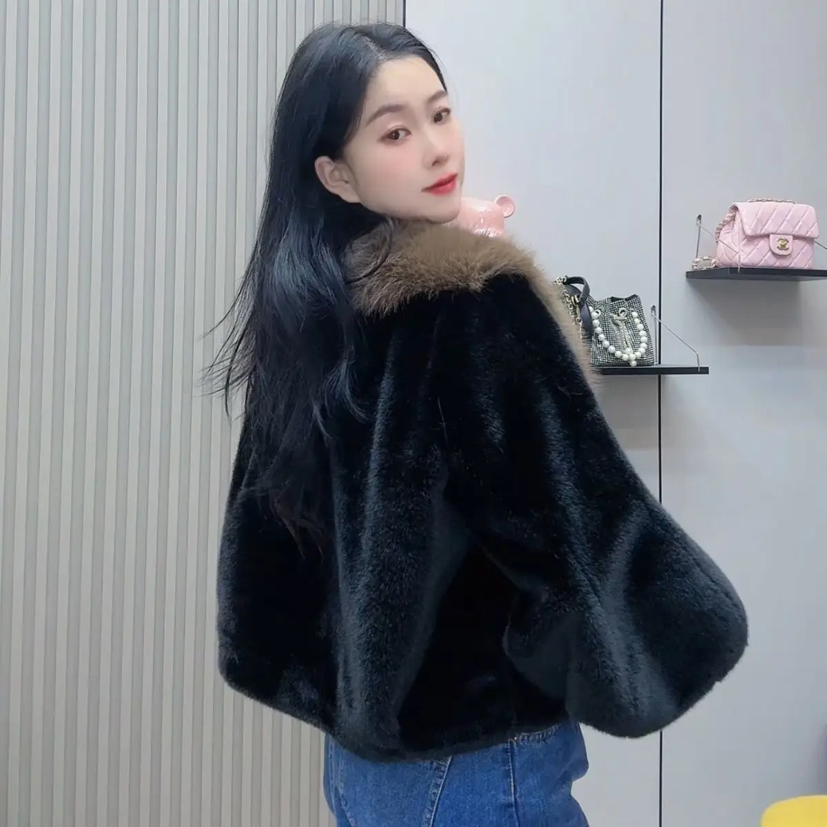 2025 novo grosso falso pele de vison jaqueta de inverno moda lanterna manga longa casaco de pele feminino na moda high-end novo design jaquetas de pele